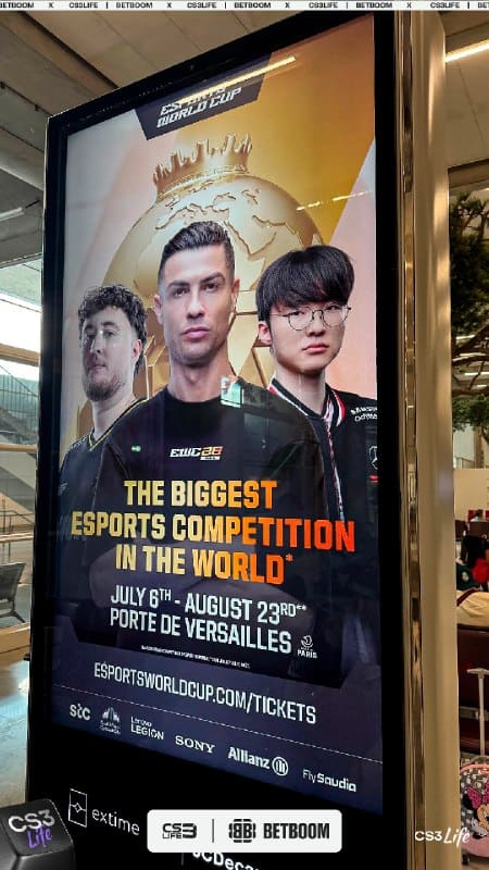 ZywOo и Роналду на одном посте в Париже.