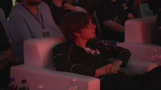 Kyousuke также появился на арене — дуэт из Falcons воссоединился в Китае!